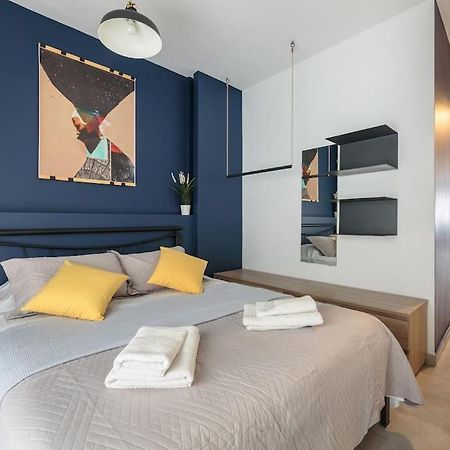 Home Cinema At The Center Of Salonic Exterior foto