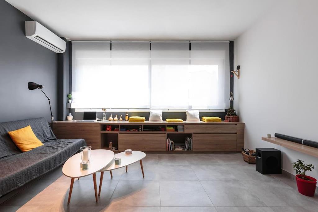 Home Cinema At The Center Of Salonic Exterior foto
